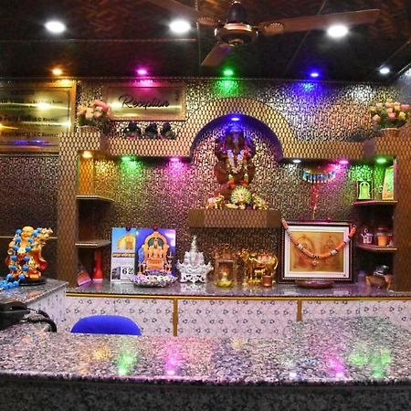 Gayathri Stay Kanchipuram Extérieur photo