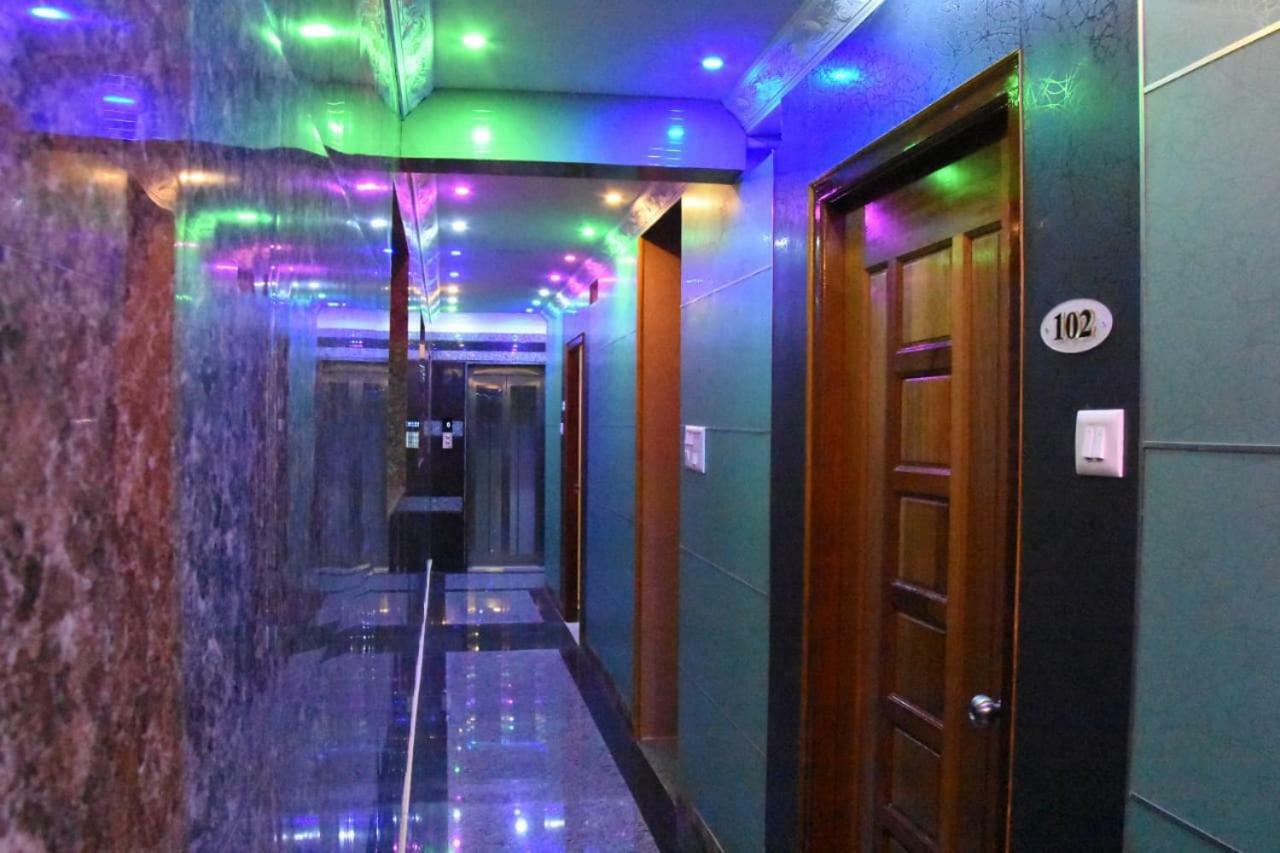 Gayathri Stay Kanchipuram Extérieur photo