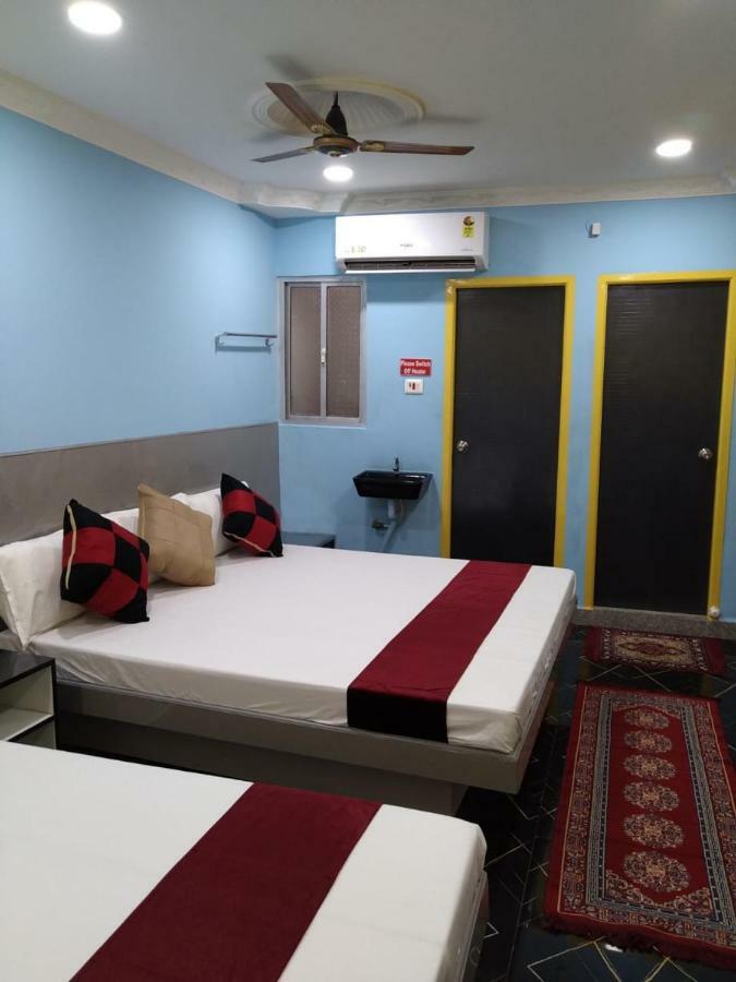 Gayathri Stay Kanchipuram Extérieur photo