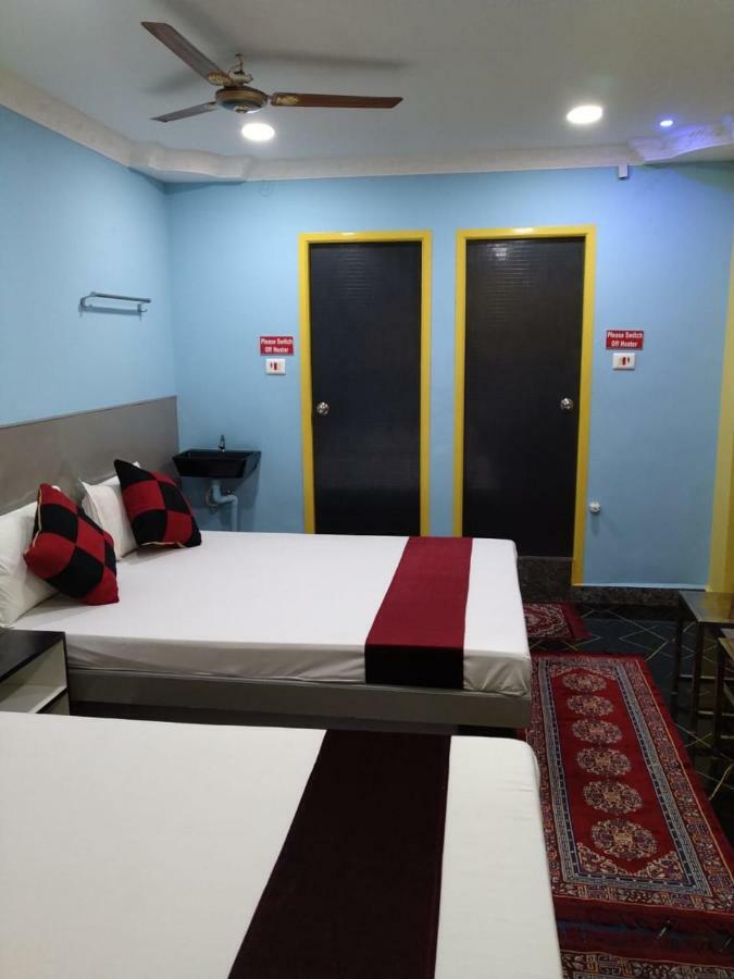 Gayathri Stay Kanchipuram Extérieur photo